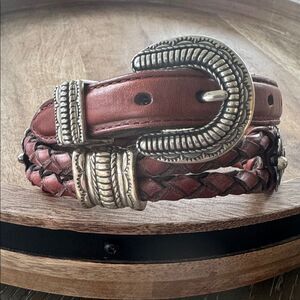 Justin Boots VNTG 1996 Brown Leather Belt Silver Buckle Conchos Western Size 28